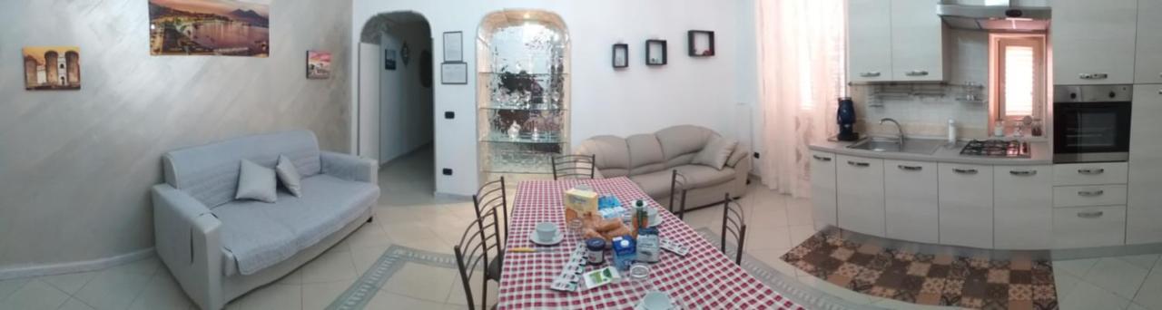 Yasmin Casavacanze Neapel Exterior foto